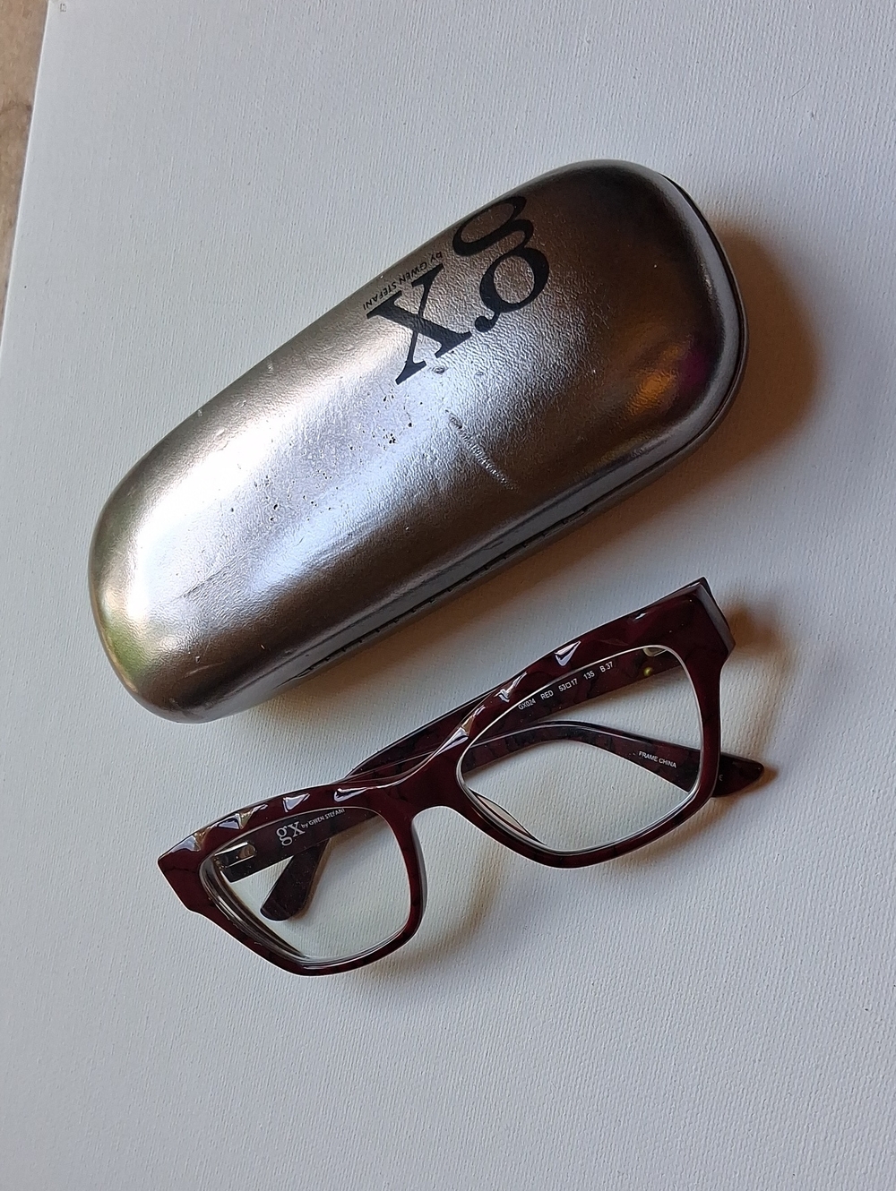 Gwen Stefani Burgundy Cat-Eye Glasses with Metallic-look Case